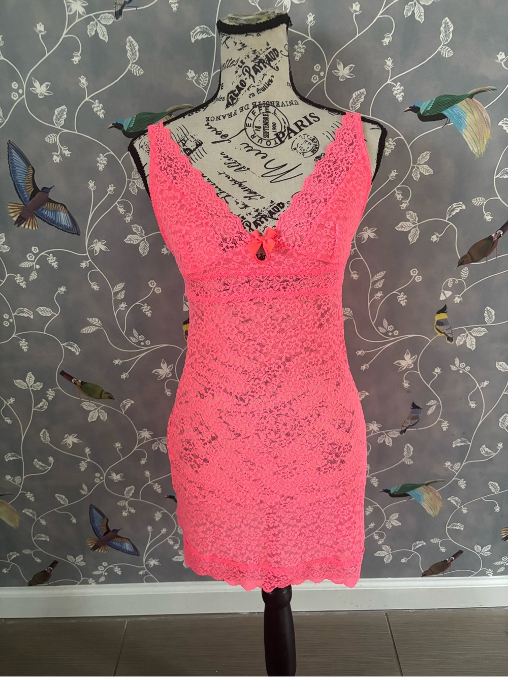 Victoria’s Secret Y2K Neon Pink lace chemise slip dress lingerie woman M